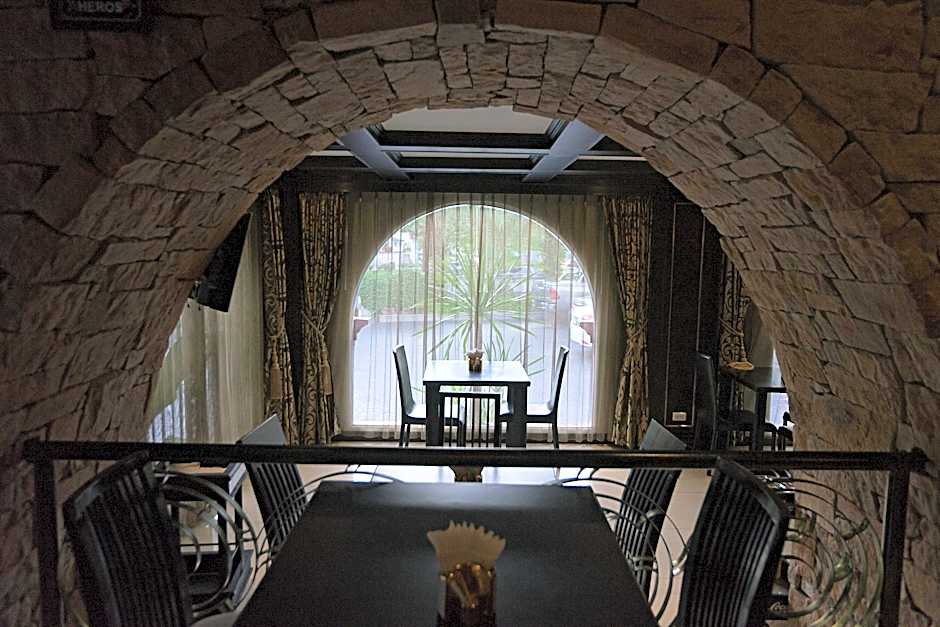 Kiss Gardenhome Chic Hotel