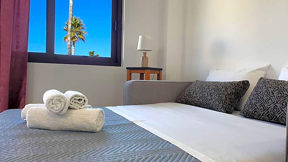 Odos Oneiron Tavronitis Bay