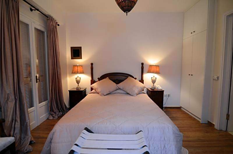 Korina Gallery Hotel