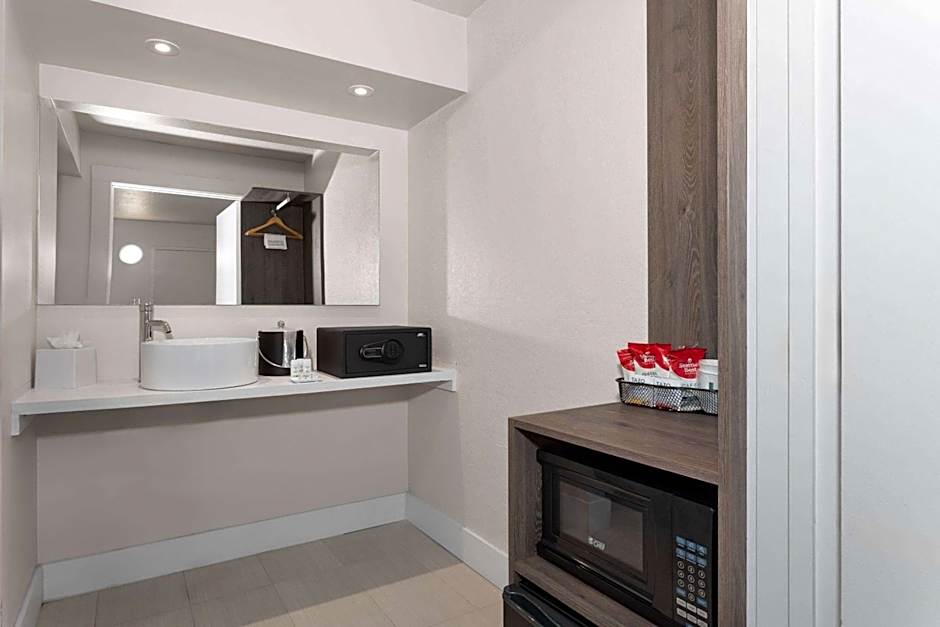 Developer Inn Express Fundamental, a Travelodge by Wyndham