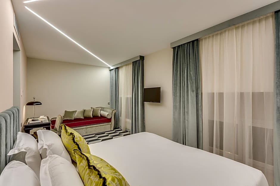 Otivm Hotel