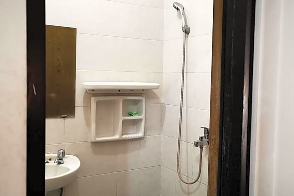 Dinnar Homestay Gayungan Syariah RedPartner