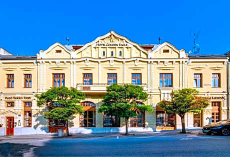 Hotel Golden Eagle