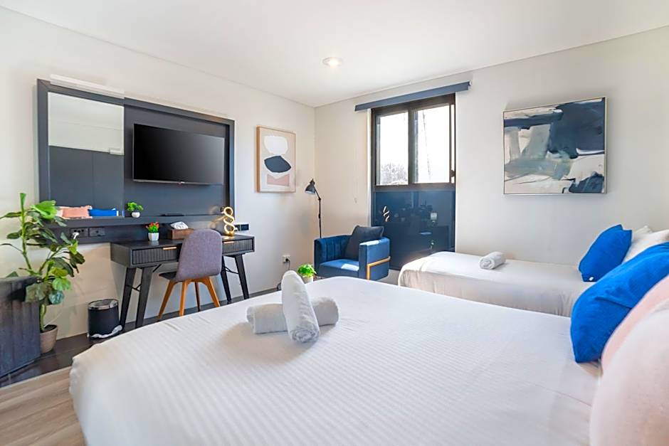 Motel 10