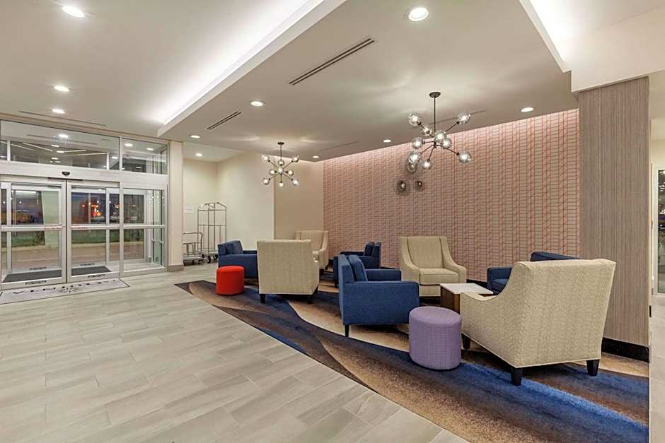 La Quinta Inn & Suites by Wyndham Lafayette Oil Center