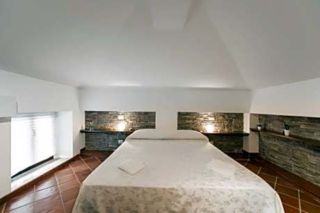 Triple Room with Bathroom