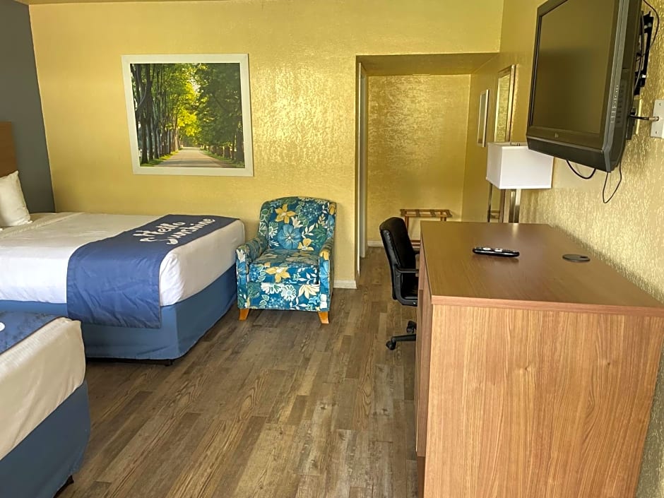 Days Inn by Wyndham Gainesville University