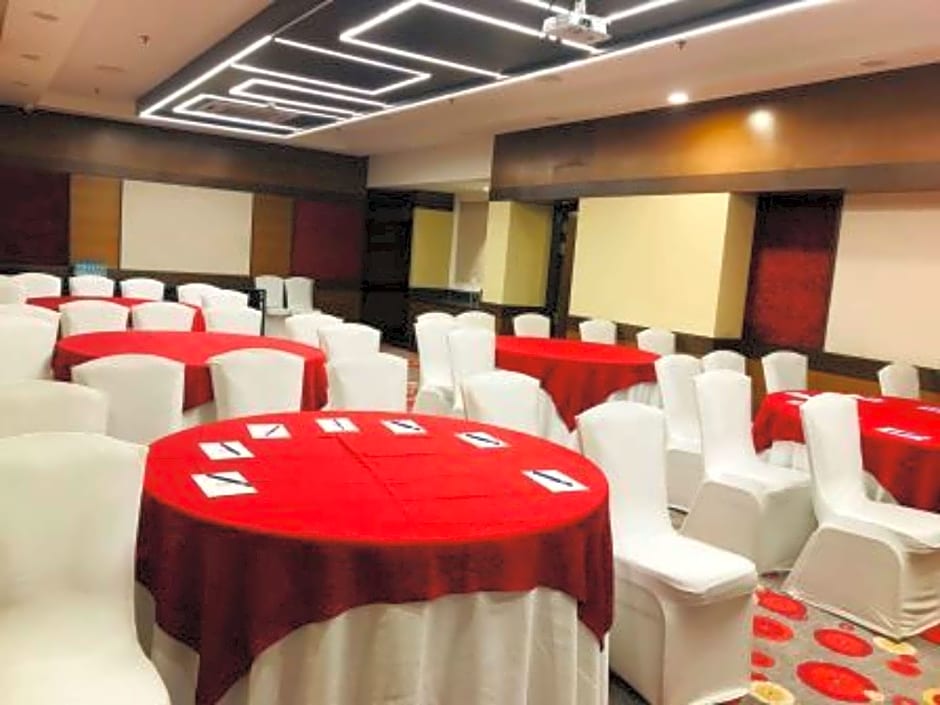 Nirwana Hometel Jaipur - A Sarovar Hotel