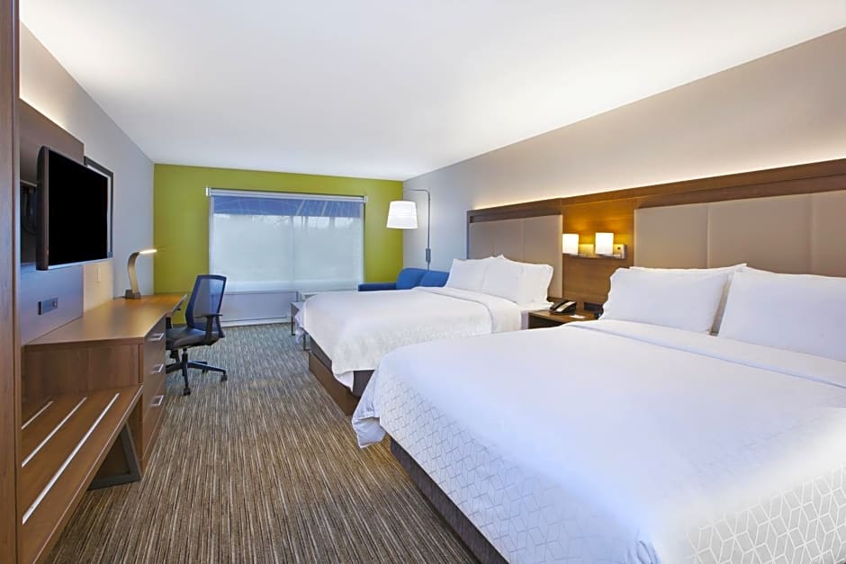 Holiday Inn Express & Suites Grand Rapids - Airport North By IHG
