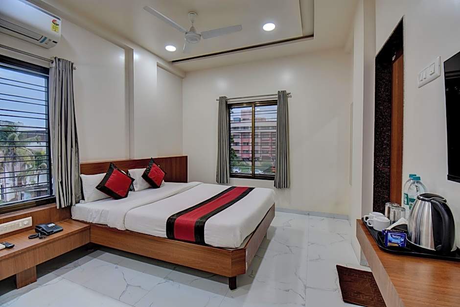 HOTEL D GRAND