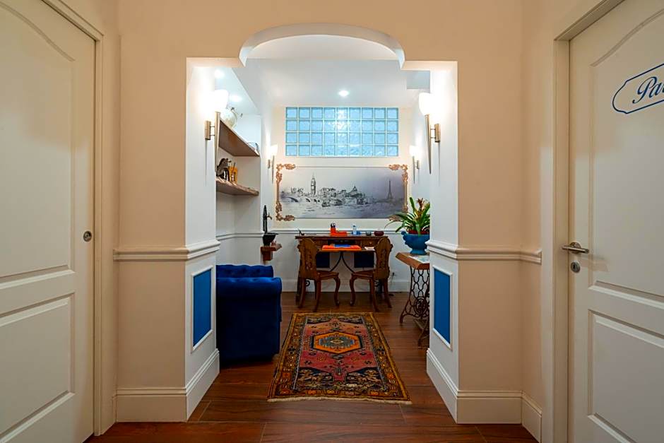 Capital Rooms