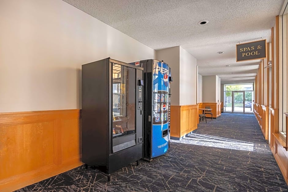 Quality Inn & Suites Canon City