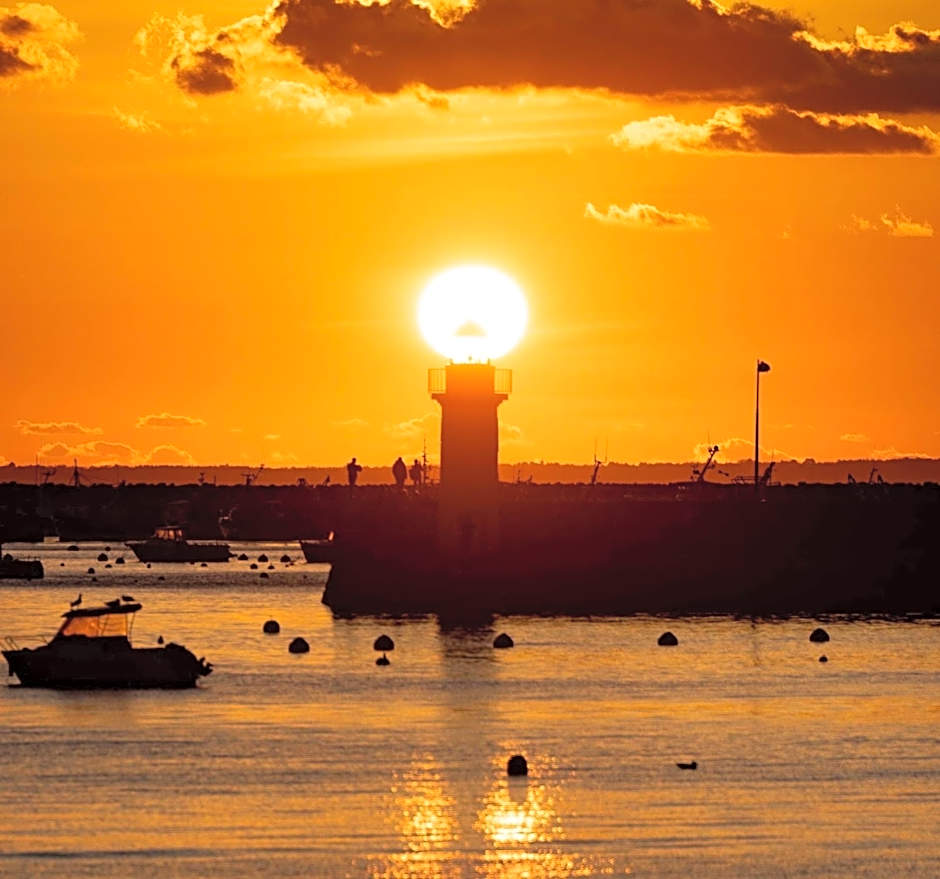 La Table De Jeanne - Hôtel & Restaurant