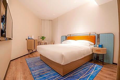 Comfort Room with Single Bed