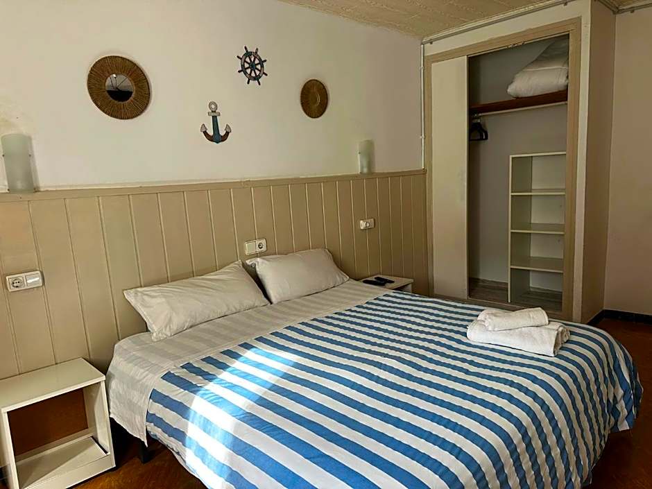 P&R hostals Maria Rosa