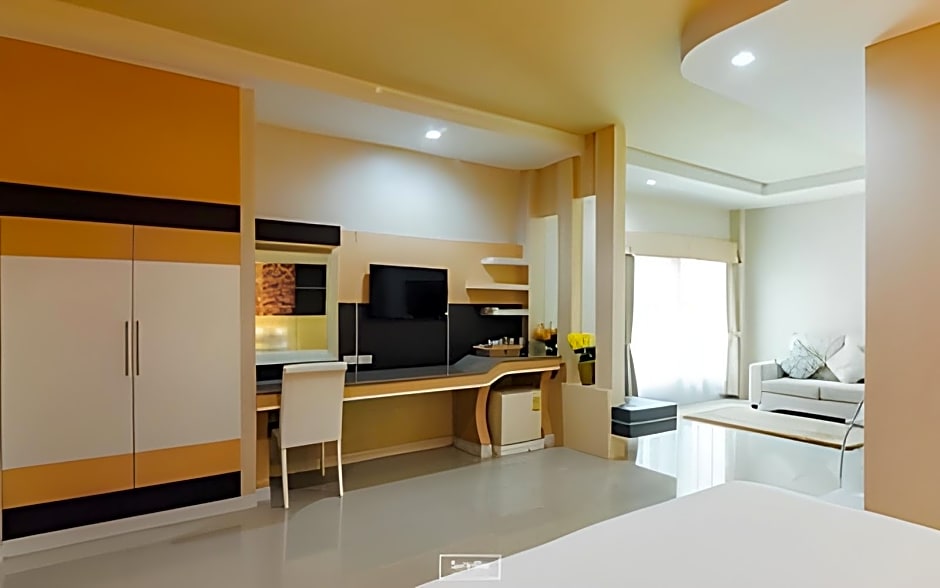 Martina Hotel (SHA Extra Plus)