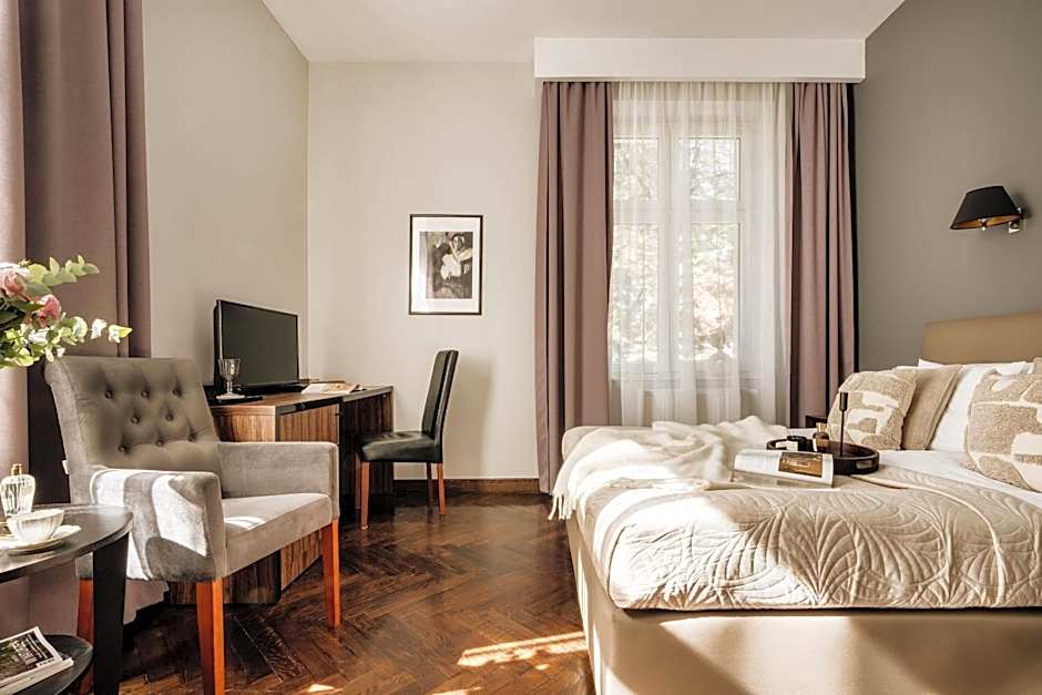 Grottger Luxury Boutique Hotel City