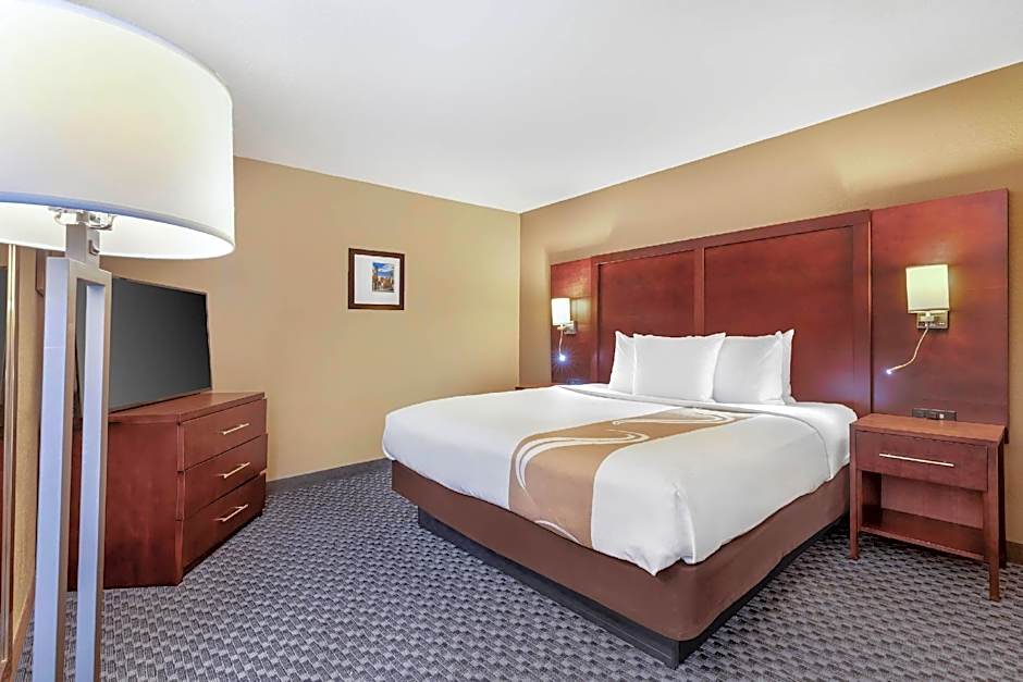 Quality Inn & Suites Ann Arbor Hwy 23