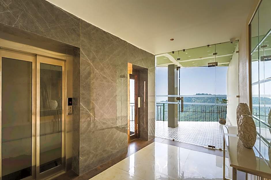 Tripli Hotels M & Resort