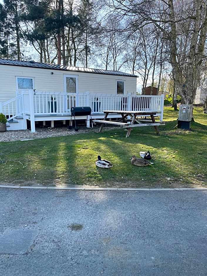 Holiday Home Breaks At Tattershall Lakes