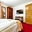 Hotel Dworek Wapionka