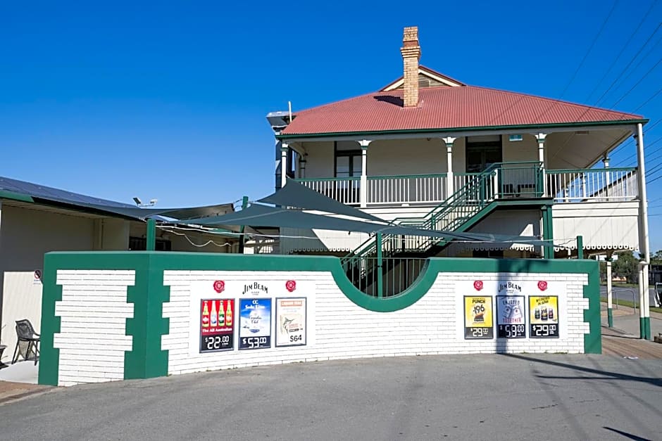 Queensport Hotel