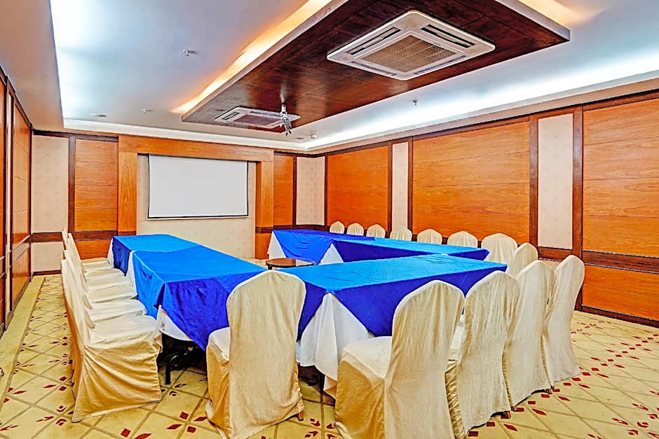 Super Townhouse OAK Hotel City Mark Gurgaon