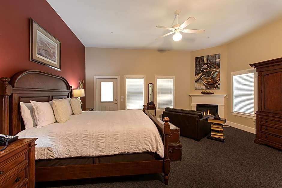 Gruene River Hotel & Retreat