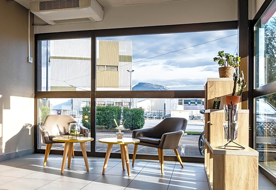 B&B HOTEL Grenoble Centre Verlaine