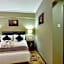 Cresta Jameson Hotel