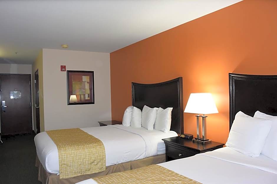 Travelodge Suites by Wyndham Newberg