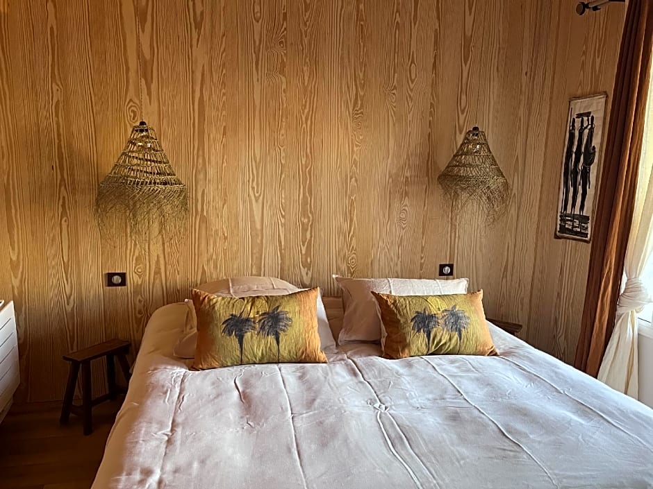 Photo 1 of 7 of Cabana