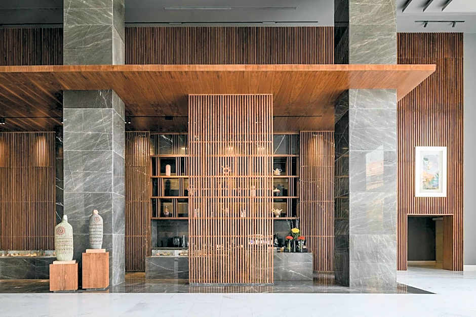 Dusit Thani LakeView Cairo