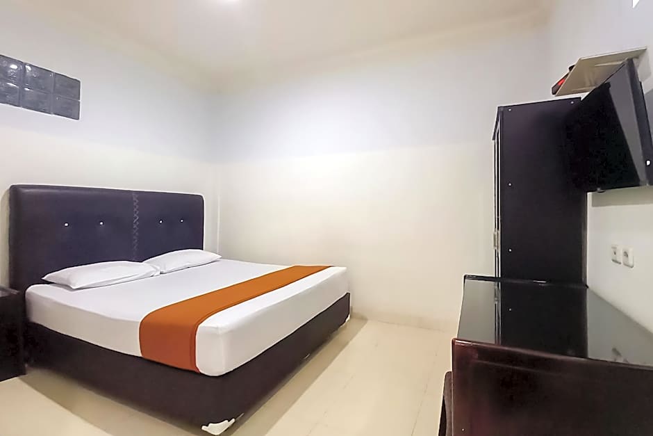 RedDoorz Syariah near Universitas Muhammadiyah Bungo