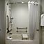 Holiday Inn Express & Suites Columbus North By IHG