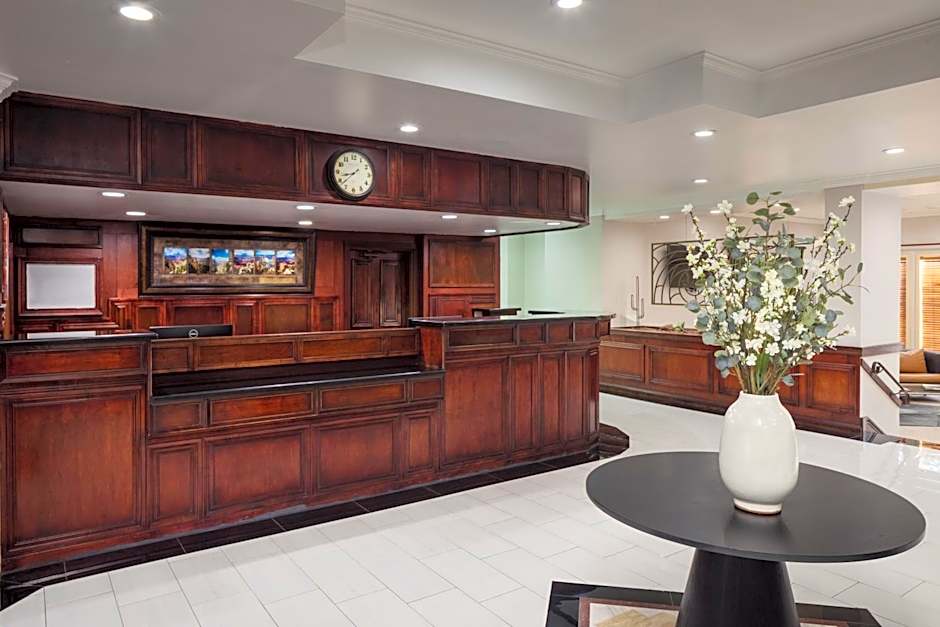 Wyndham Tucson Airport & Conference Center