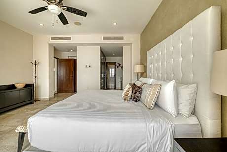 One-Bedroom Apartment with Ocean View