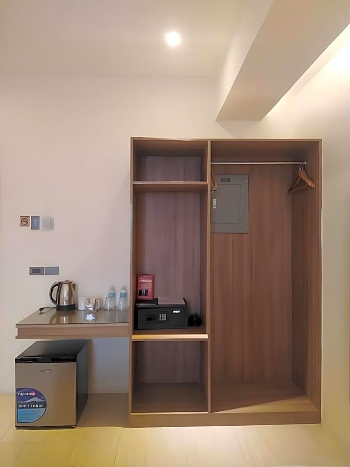 Eastland Hotel and Residences