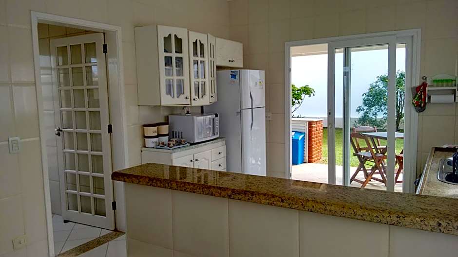 CASA - FRENTE PARA O MAR