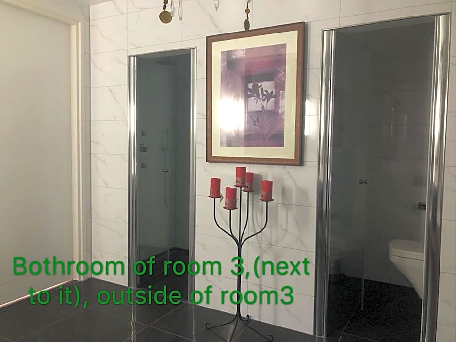 B&B nancy in holland met eigen badkamer , Jacuzzi niet inclusief , independent bathroom jacuzzi not included