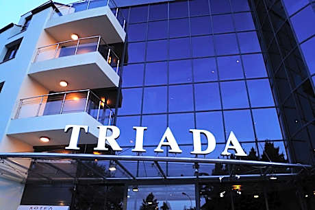 Triada Hotel