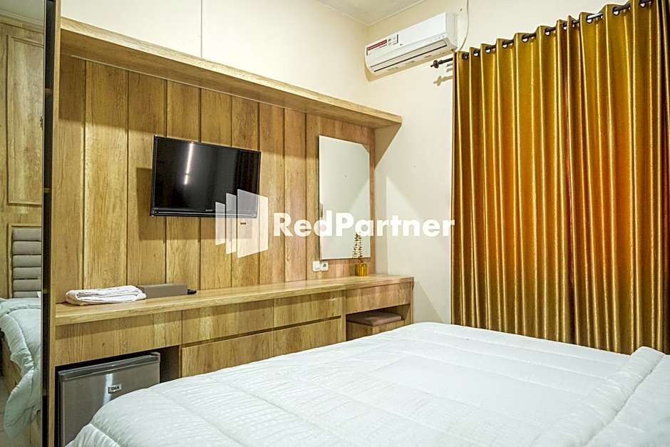 Guest House B Fren Syariah Near JIH Yogyakarta Mitra By RedDoorz – Sleman, MN