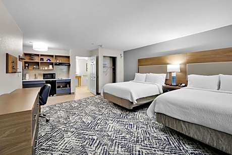 Queen Studio with Two Queen Beds - Hearing Accessible - Non-Smoking