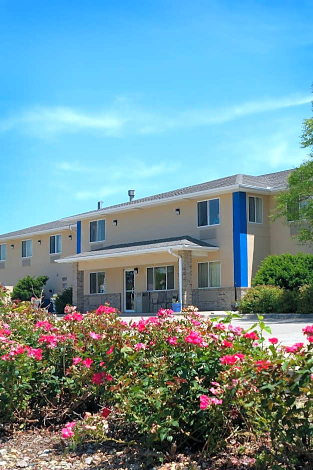 Photo 1 of 19 of Heritage Inn Express