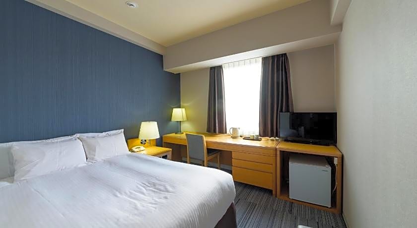 SureStay Plus Hotel by Best Western Shin-Osaka