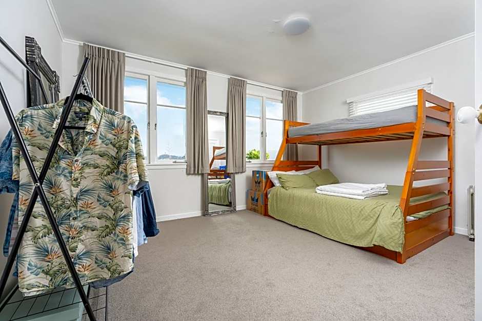 Oceanview Oasis - with pool and spa