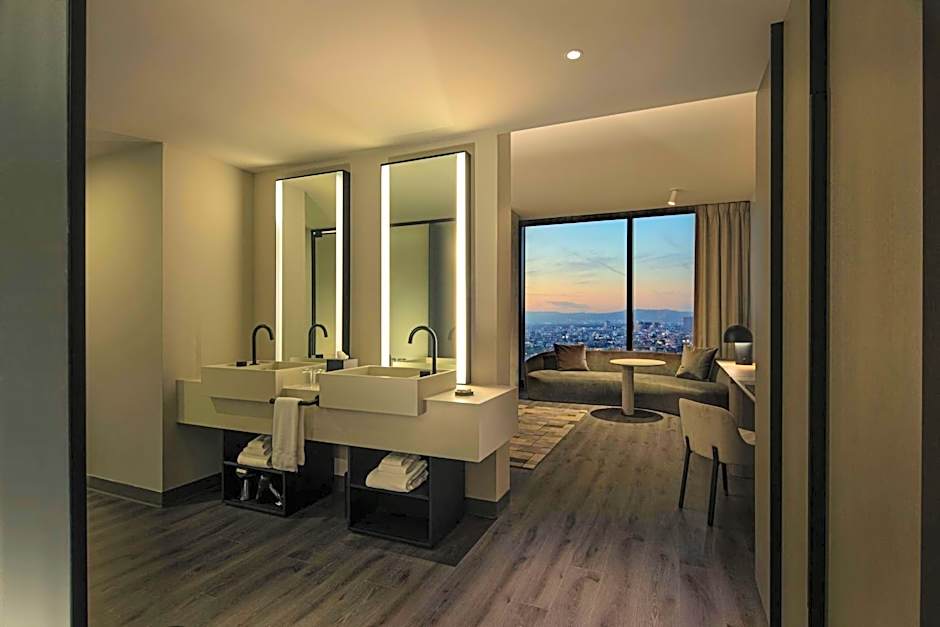 AC Hotel by Marriott Downtown Los Angeles