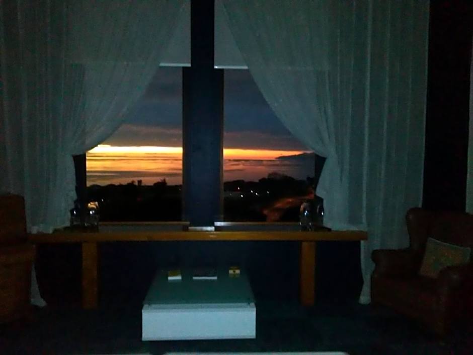 Te Aputa Lodge formerly La Casa Te Puru Lodge