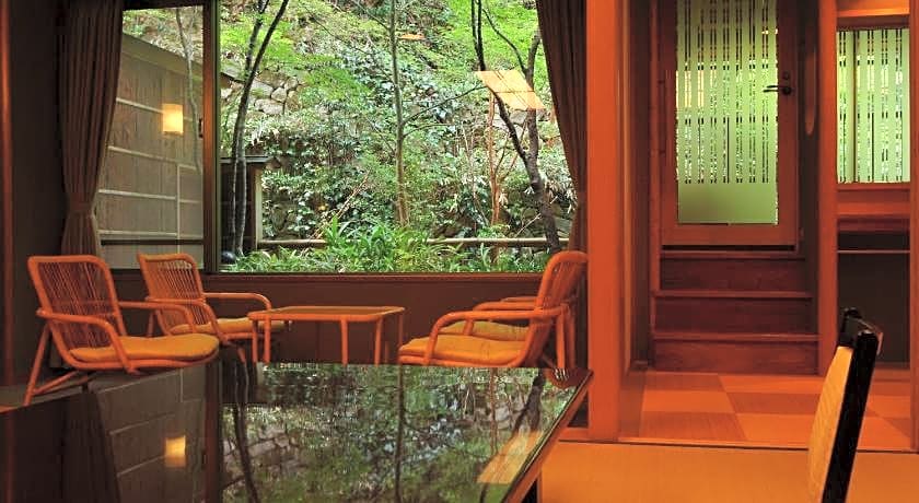Kinosaki Onsen Nishimuraya Hotel Shogetsutei