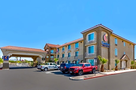 Comfort Inn & Suites El Centro I-8